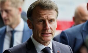 “It’s a total lack of respect”: in Nairobi, Emmanuel Macron reframes a dissipated public