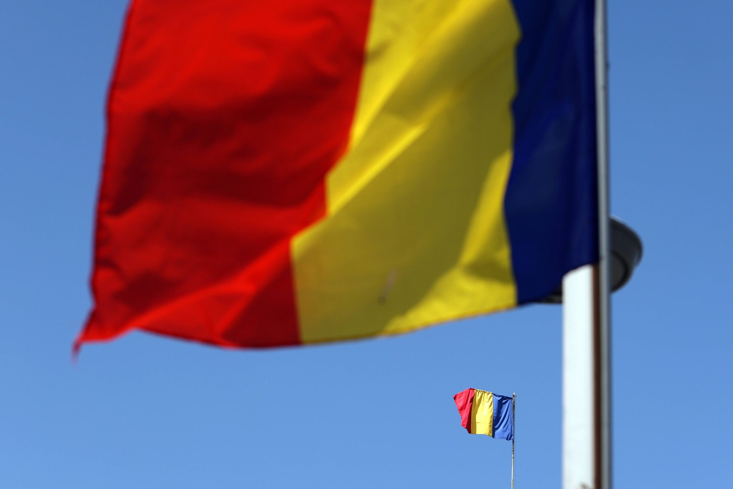 Romania: the nationalist right and the social democrats join forces to bring down Bolojan