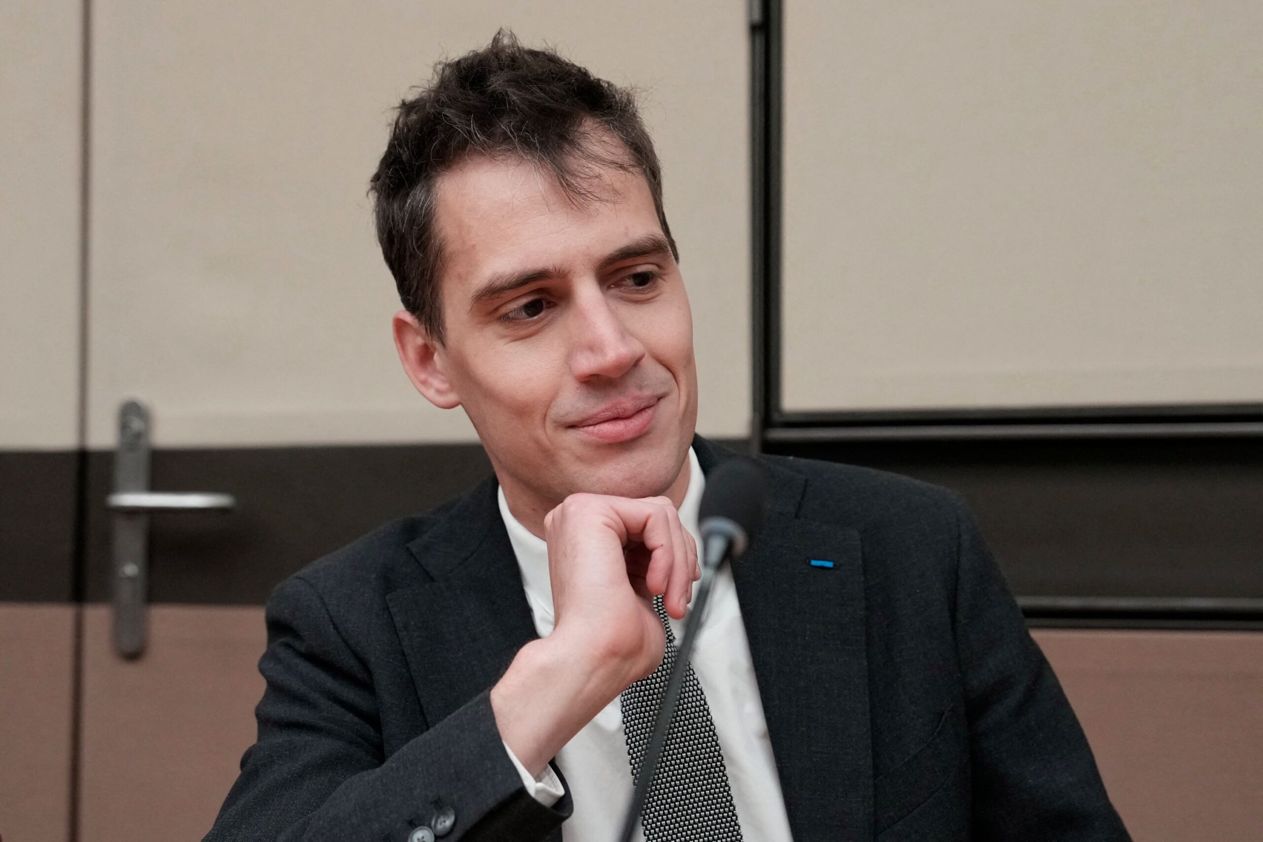 Taxation, energy, dependence: the boss of Mistral AI warns of Europe's weaknesses