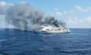 Indonesia: five dead and 41 missing in ferry fire